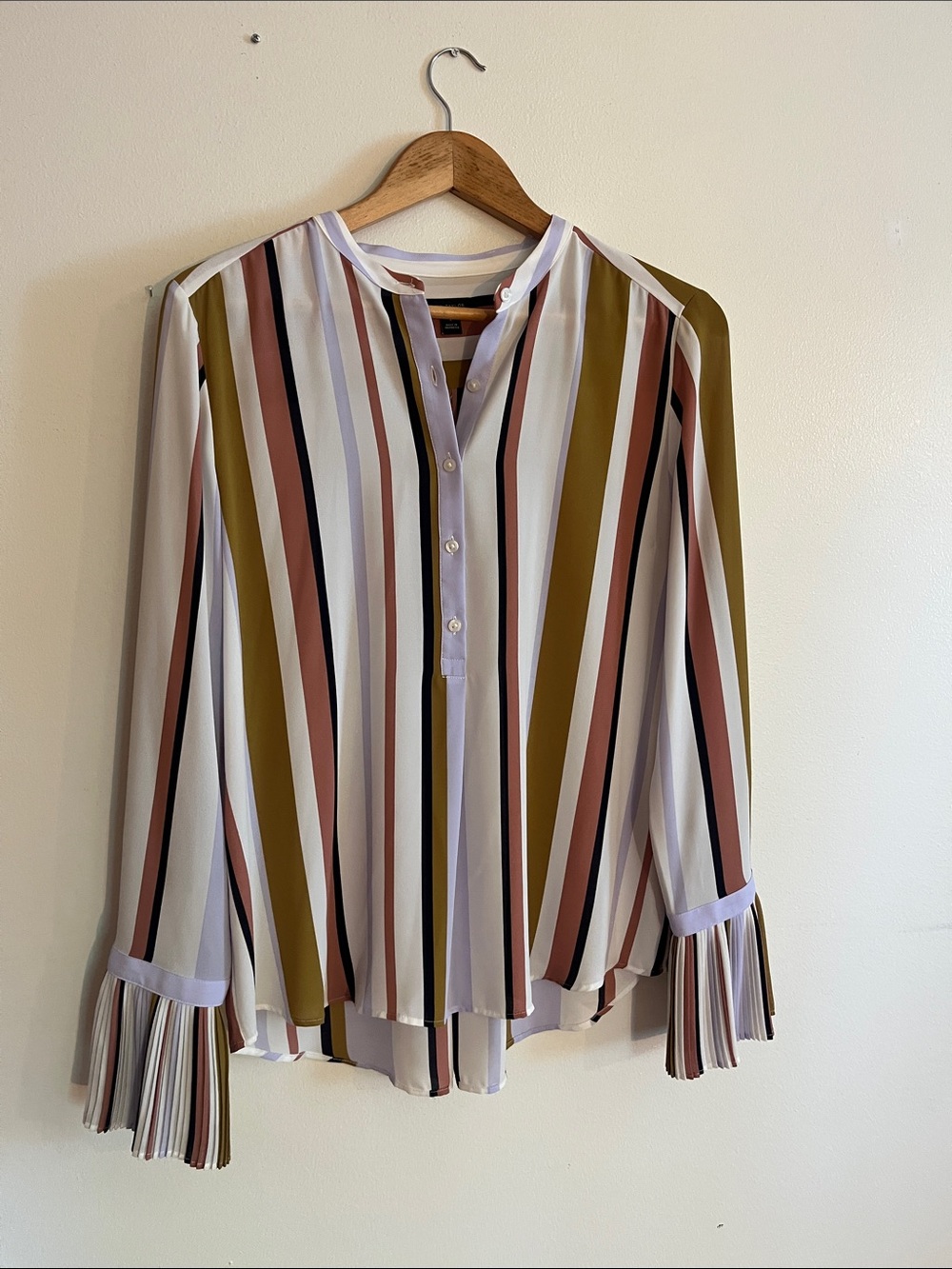 Ann Taylor Multicolor Vertical Stripe Pleat-Cuff Blouse